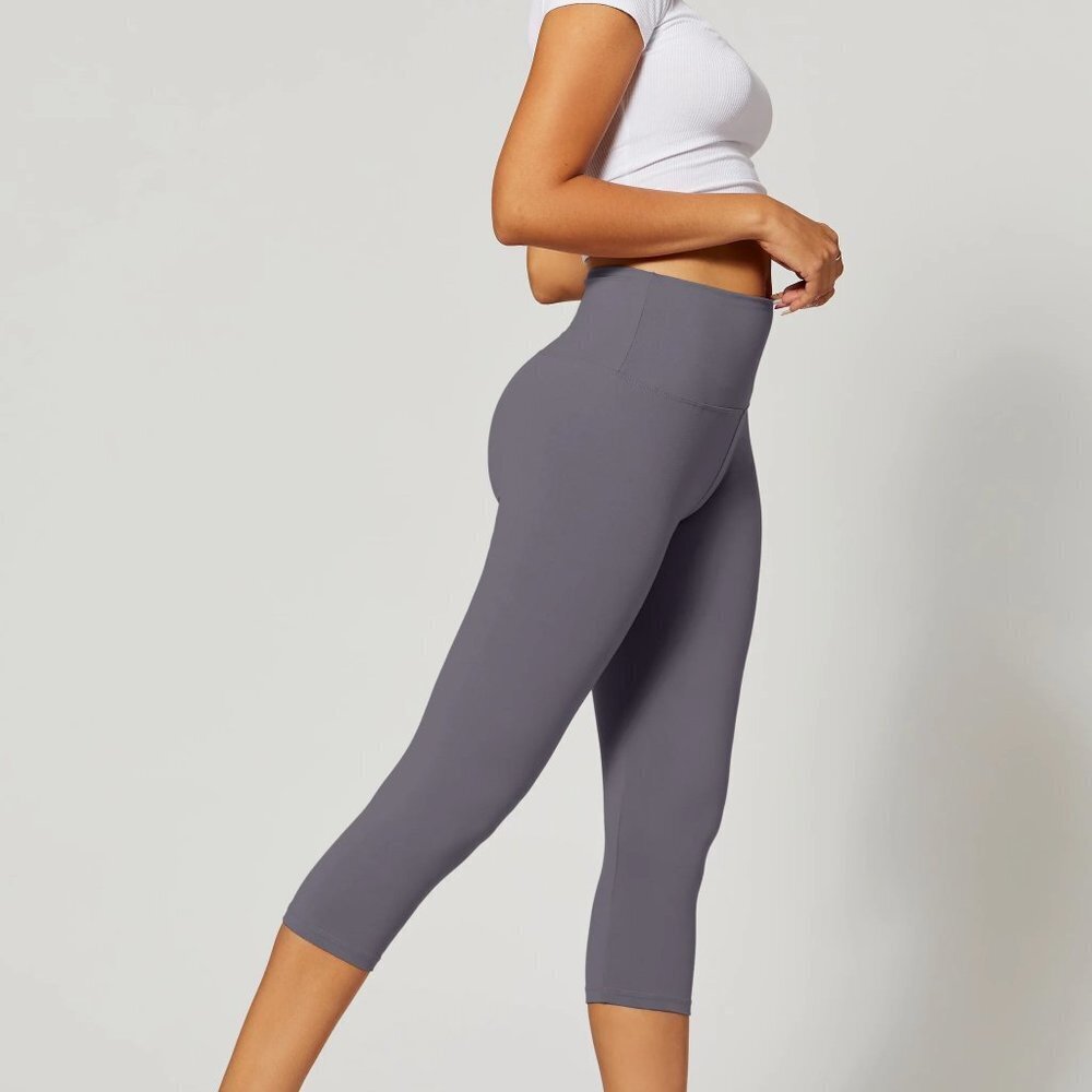 BOGO Mossimo Capri Leggings 503071 Size S Dark Grey #1344 Small